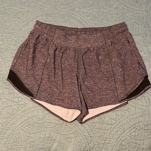 NWOT Lululemon Hotty hot shorts